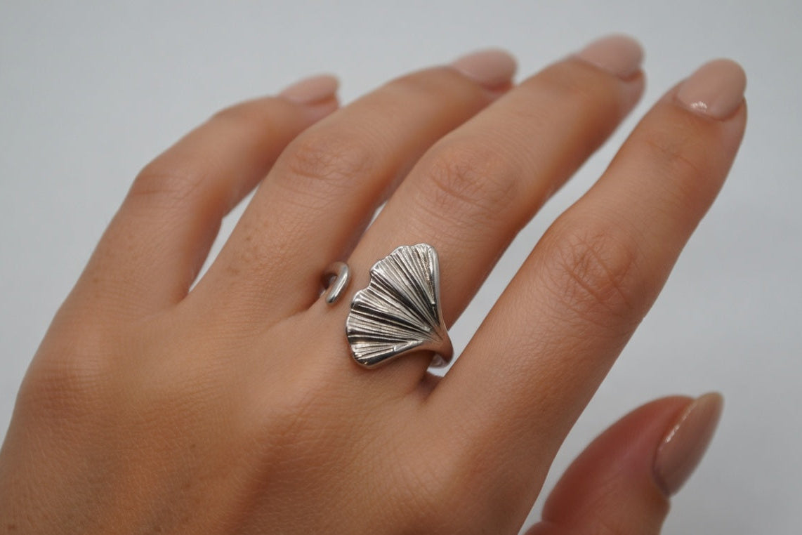 Ginkgo Ring - Gold Stainless Steel Leaf Ring - Lustre & Star